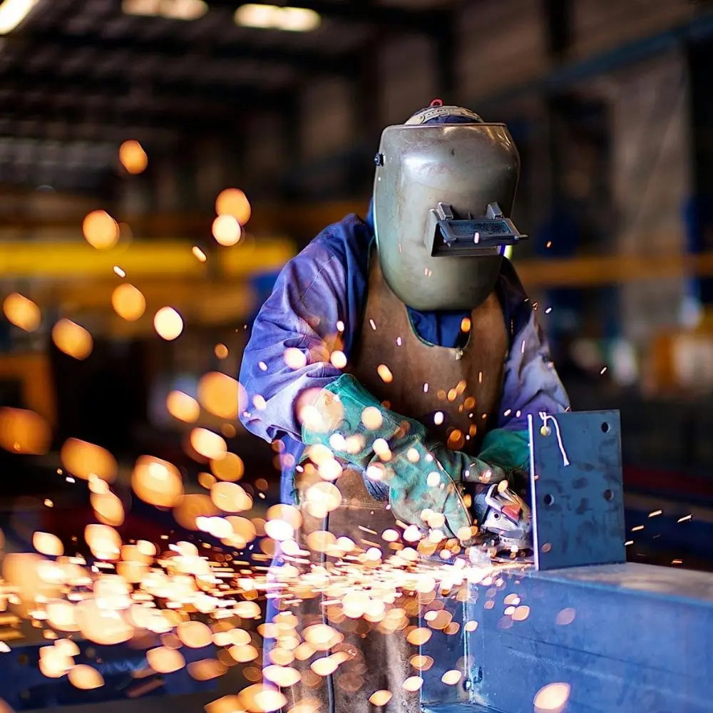 Tehli̇keli̇ Ve Çok Tehli̇keli̇ İşlerde Kaynakçi Eği̇ti̇mi̇ Uzmanlık Eğitimi