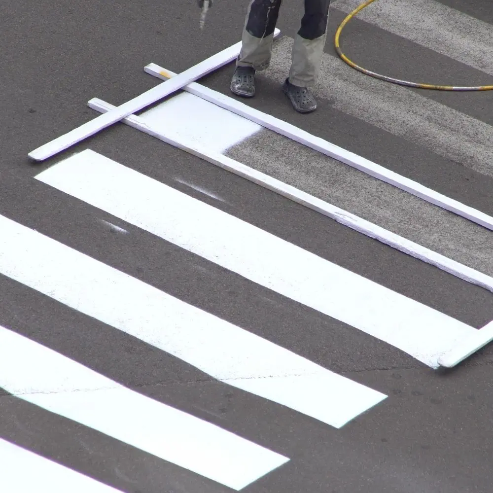 Tçti̇ Yol Çi̇zgi̇ Maki̇nesi̇ Kullanimi Bi̇lgi̇lendi̇rme Eği̇ti̇mi̇ ve Sektörel Uzmanlık